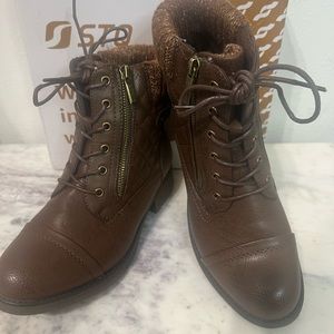 STQ Women's Combat Boots Lace up Ankle Booties moto boots